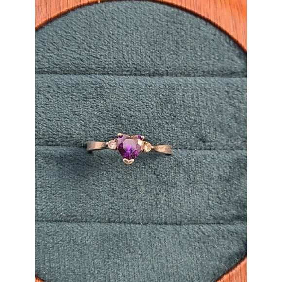 Amethyst Heart Ring Size 7 | Sterling Silver Purple Gemstone Romantic Jewelry - Picture 5 of 7